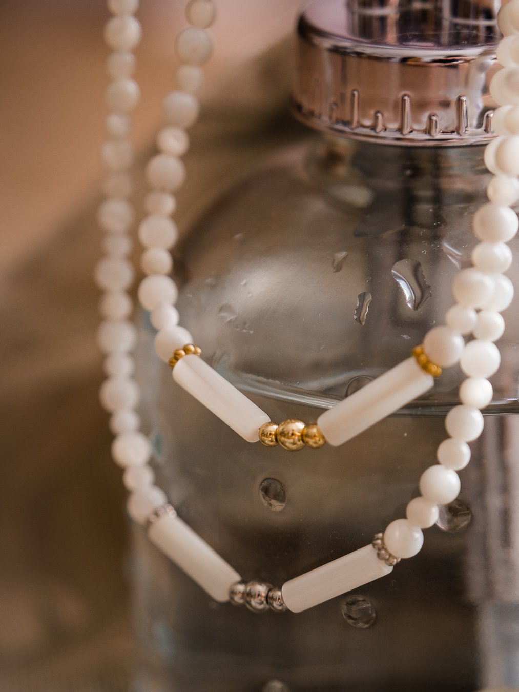 collier en nacre blanche au style boheme chic
