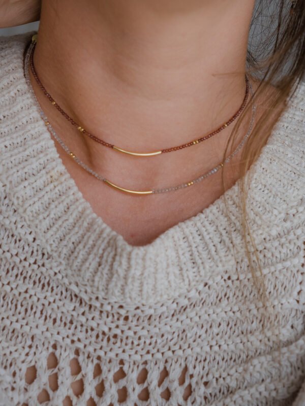 Collier fin en pierre et gold filled