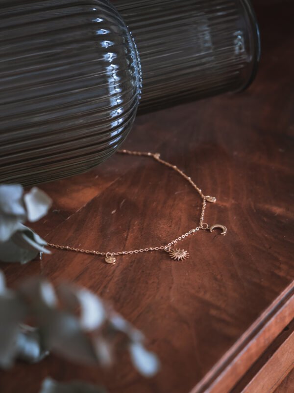 collier breloque lune et soleil, collier charms, collier Energie positive