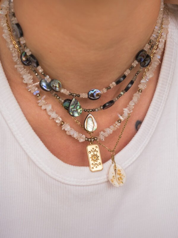 collier abalone et pierre de lune