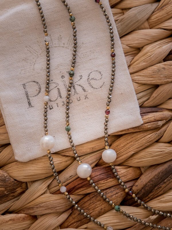 PRISMA -  Collier en pyrite et perle d'eau douce – Image 3
