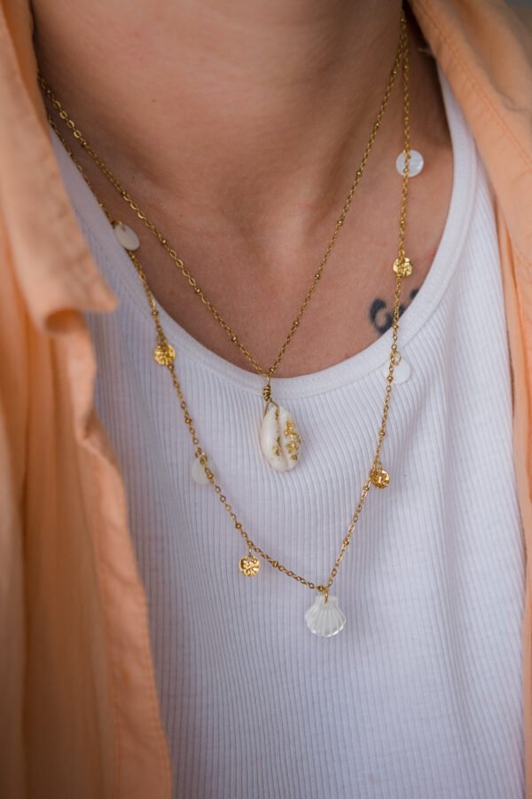 collier boheme a breloque de plage