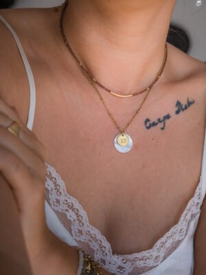 collier médaillon initial personnalisée