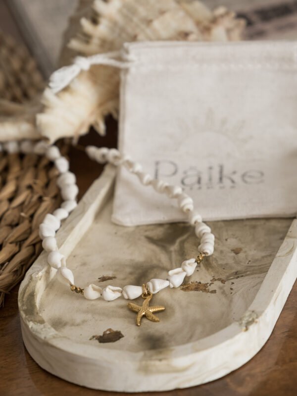 collier coquillage et breloque étoile de mer