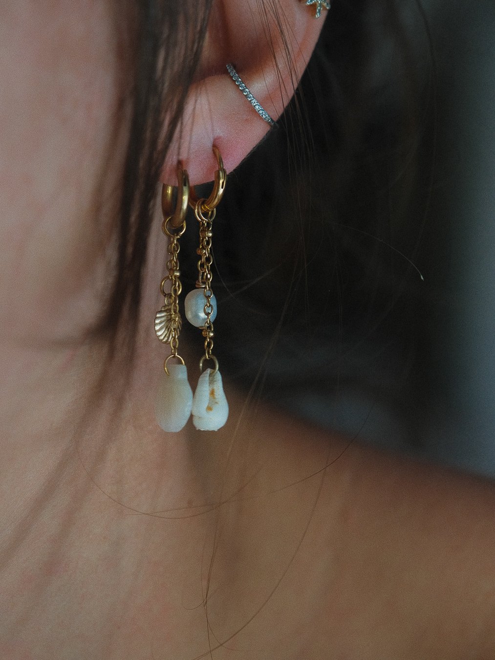 créole avec chaîne et breloque